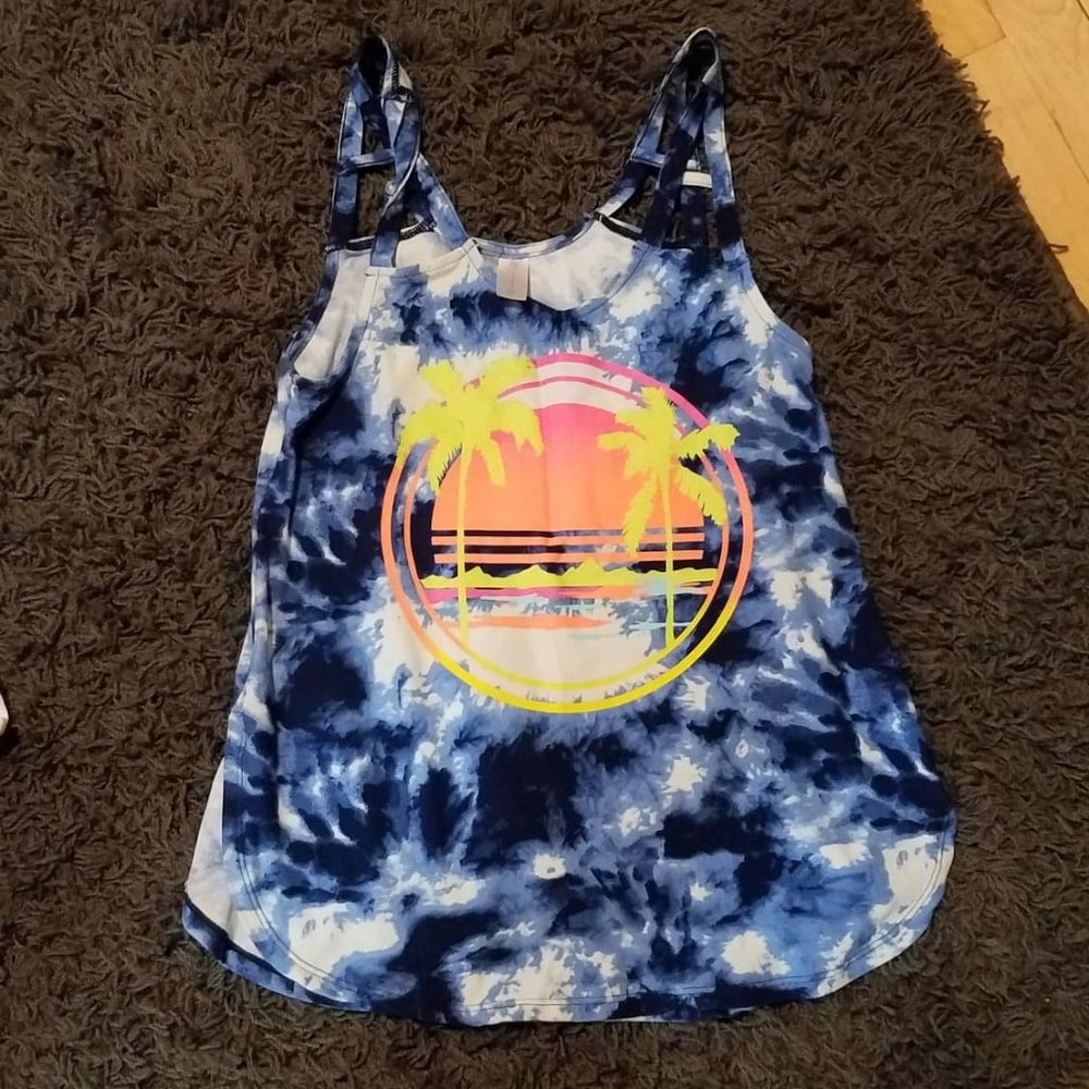 No Boundaries tank top